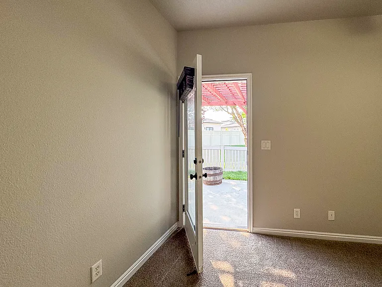 1223 W Cobblefield Ct — Photo 16