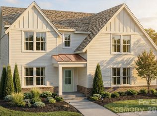 2311 Chateau Ct, Matthews, NC 28105