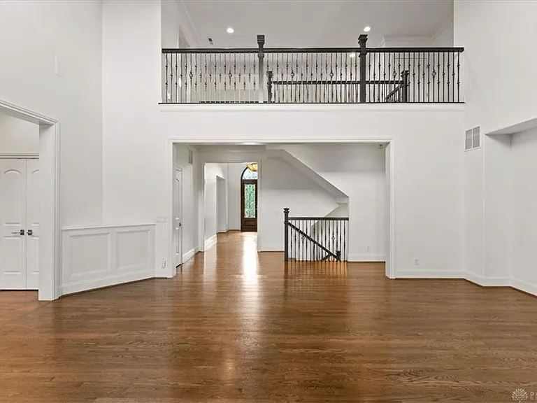5369 N Shore Pl — Photo 9