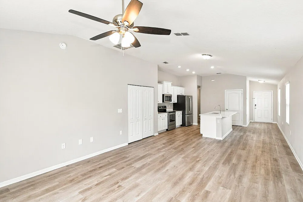 3 bed, 2.0 bath, 1436 sqft, $1,885 — Photo 4