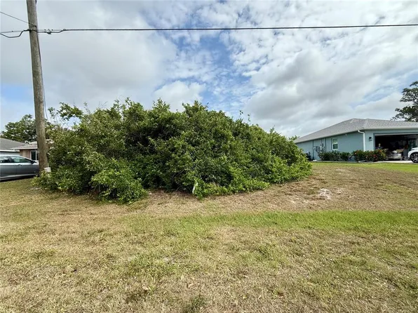 110 Baytree Dr #6, Rotonda West, FL 33947