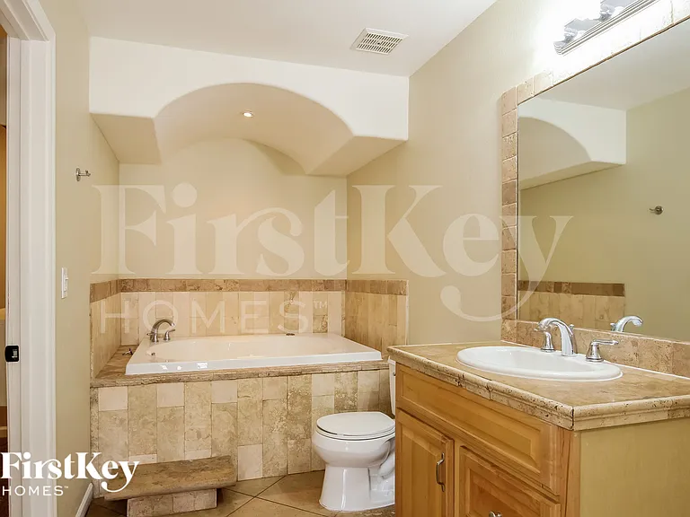 6408 W Grandview Rd — Photo 11