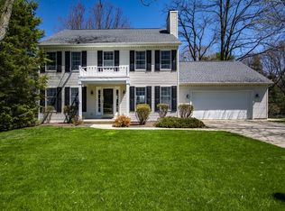 128 Krider Dr, Middlebury, IN 46540