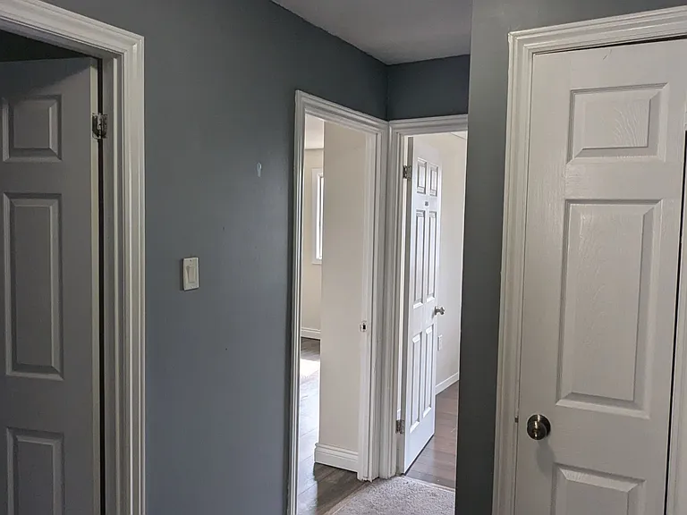 7 Greening Ave #UPPER — Photo 12