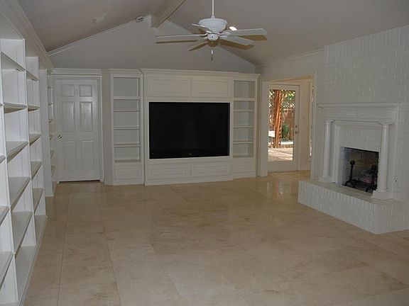 4th image of 118 Donna Cir