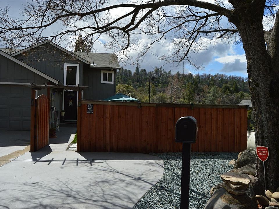 1st image of 1494 Jeffrey Ln
