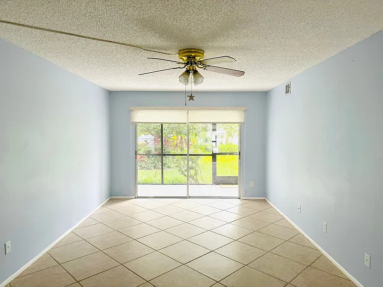 5649 Midnight Pass Rd — Photo 8