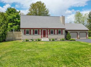 5 Canterbury Ln, Turner, ME 04282