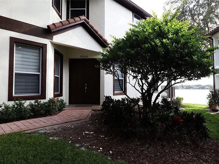 8248 Tivoli Dr — Photo 3