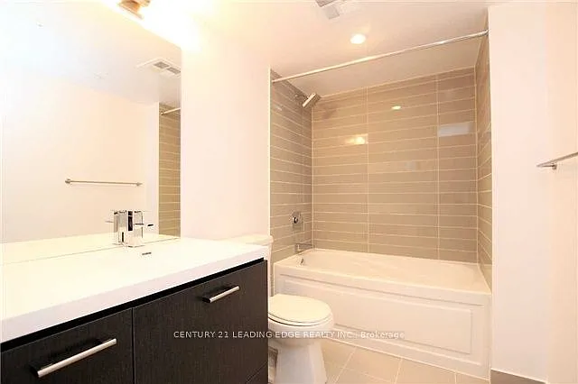 87 Peter St #1112 — Photo 10