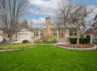 1005 S Main St, Wheaton, IL 60189