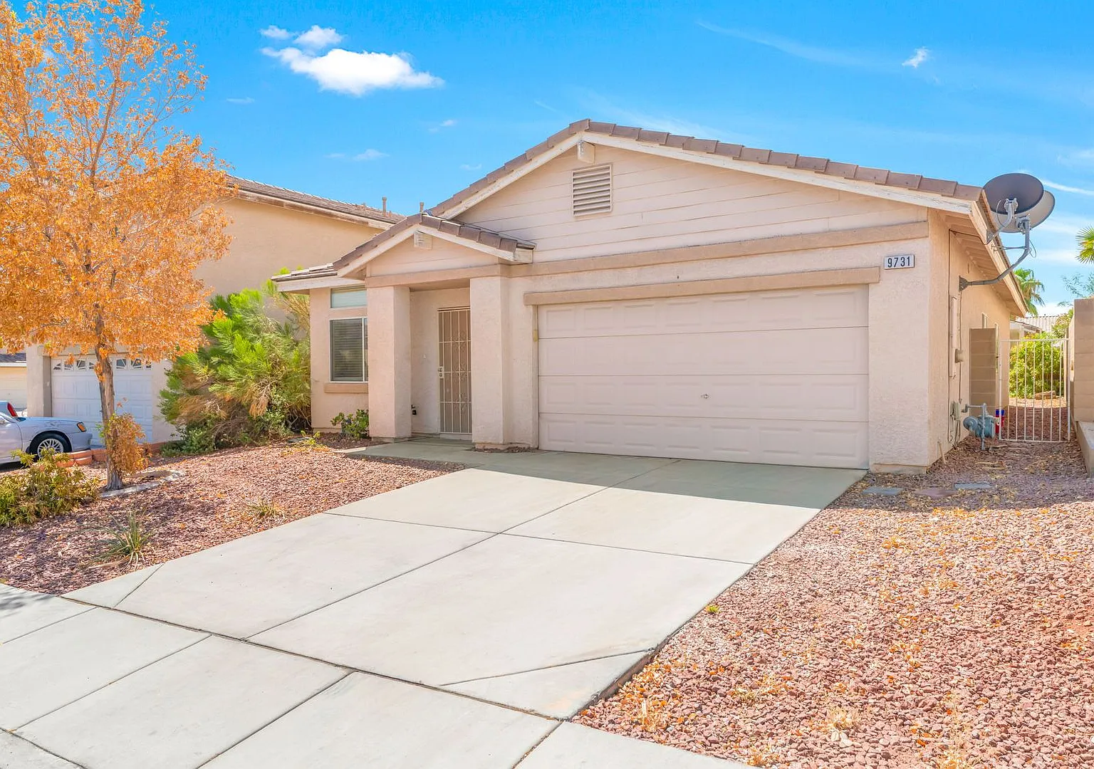 Charming Single-Story Cul-de-Sac Home with a Spacious, Versatile Layout! — Photo 2