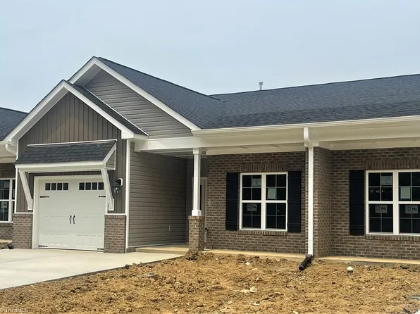 510 Riddle Ct, Gibsonville, NC 27249
