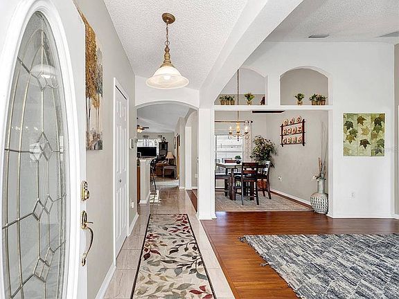 5th image of 1598 Lansfield Ave