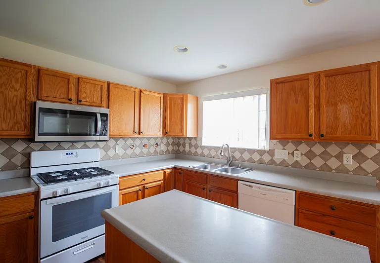 7763 Hunters Trl — Photo 14