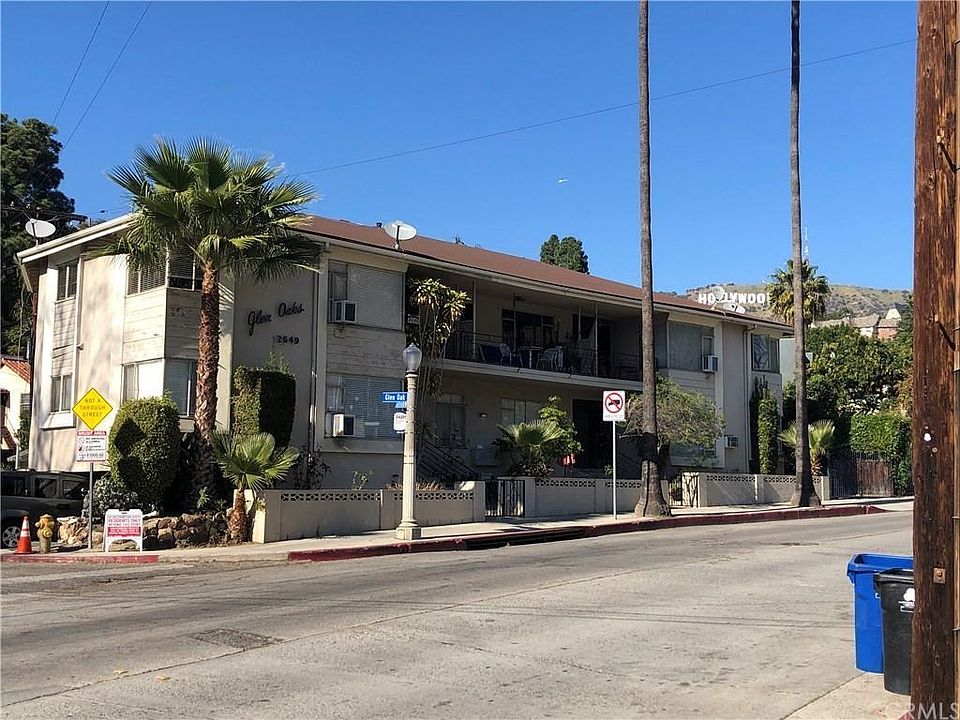 2nd image of 2649 N Beachwood Dr #4