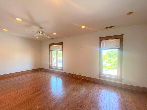 4th image of 692 Vernon Ave #1E