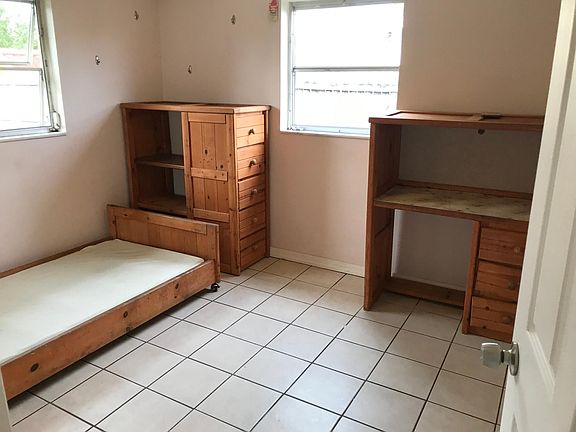 4th image of 3545 Holiday Lake Dr