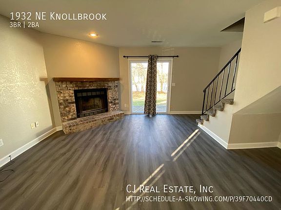 3rd image of 1932 NE Knollbrook St