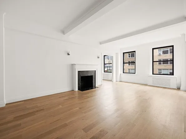242 E 19th St APT 10C, New York, NY 10003