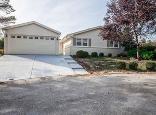 2750 Princeton Ave, Evanston, IL 60201