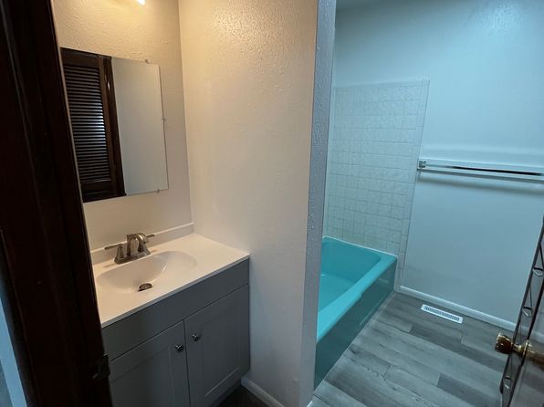 860 E 275 N #2
