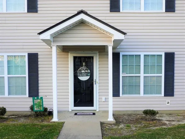 100 Chandler Dr APT B, Greenville, NC 27834