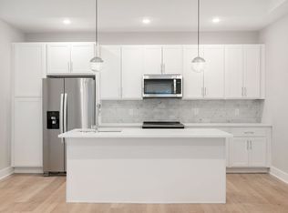 Washington Court (52 W), Philadelphia, PA 19144