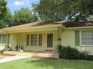 803 Peach St, Seguin, TX 78155