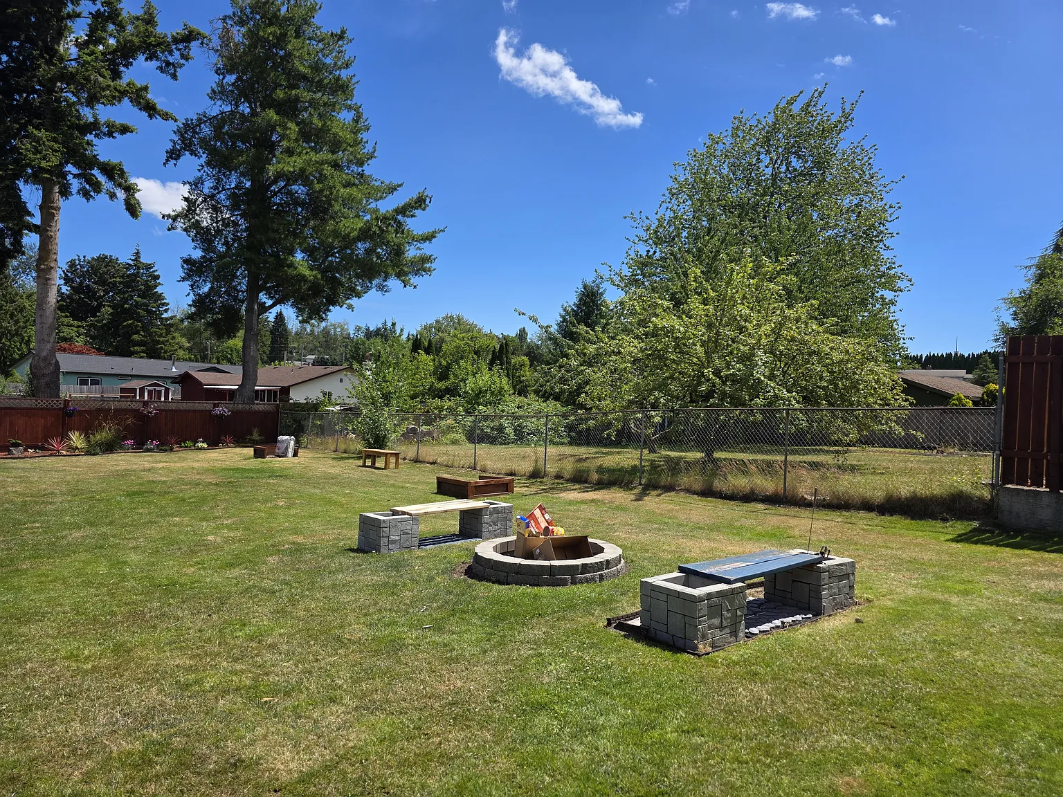 3 bed, 2036 sqft, $3,000 — Photo 3