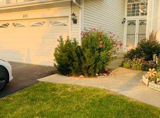 815 Dracut Ln, Schaumburg, IL