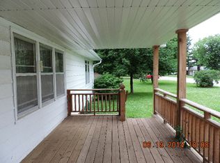 105 Sunset Ln, Excelsior Springs, MO 64024
