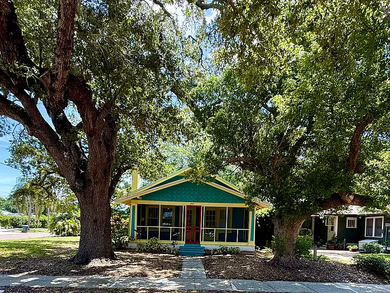 457 Highland Ave — Photo 1