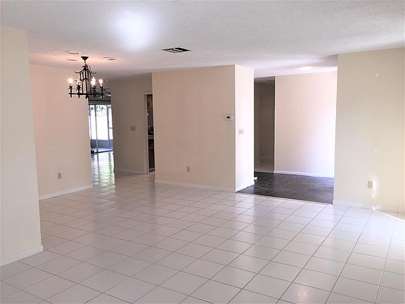 Living Room/ Dining Room