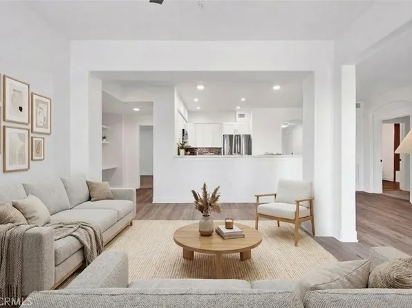 24545 Town Ctr #5304, Valencia, CA 91355