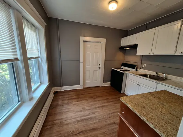 70 Grenada Ter APT 1L, Springfield, MA 01108
