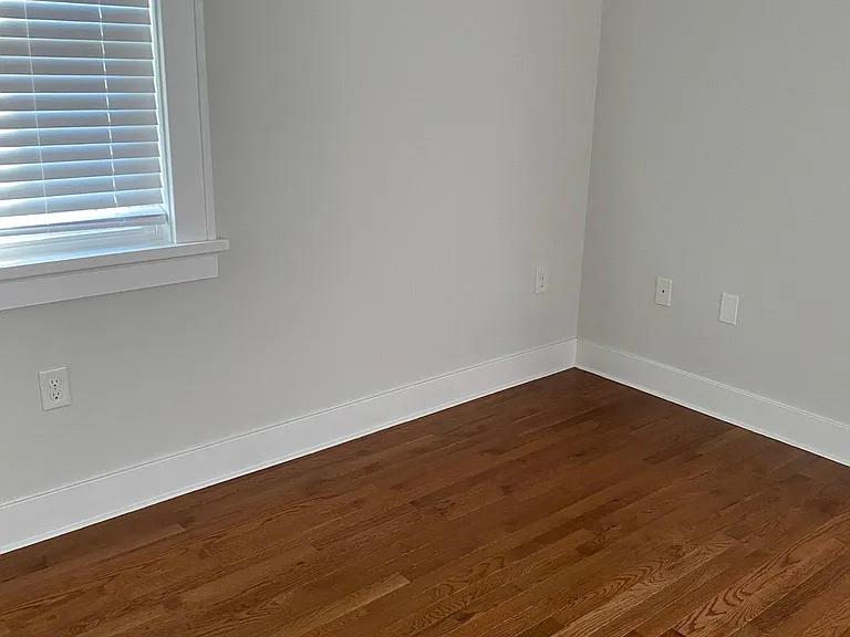 216 Catskill Ave — Photo 11