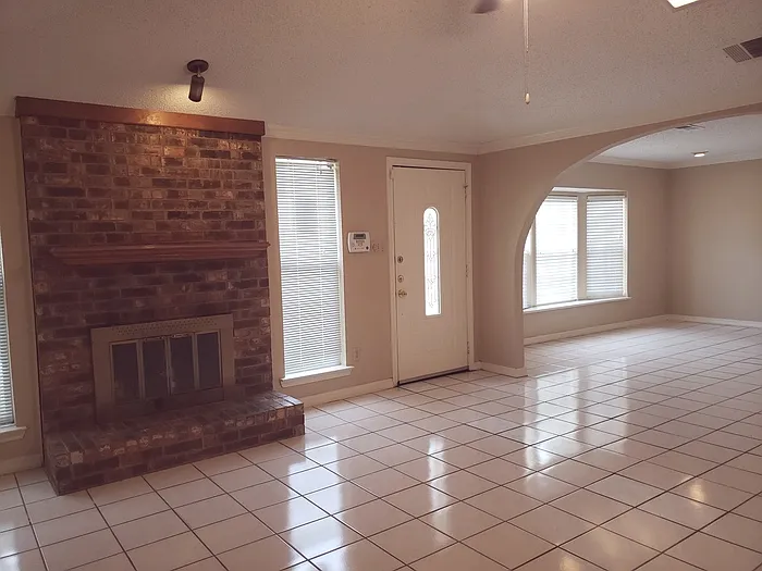 2217 Rockwood Dr — Photo 10