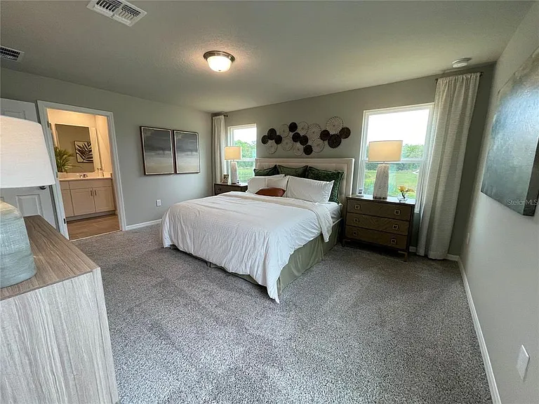 732 Legacy Dr — Photo 17