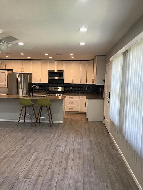 2nd image of 2430 Argonne Ave Unit A