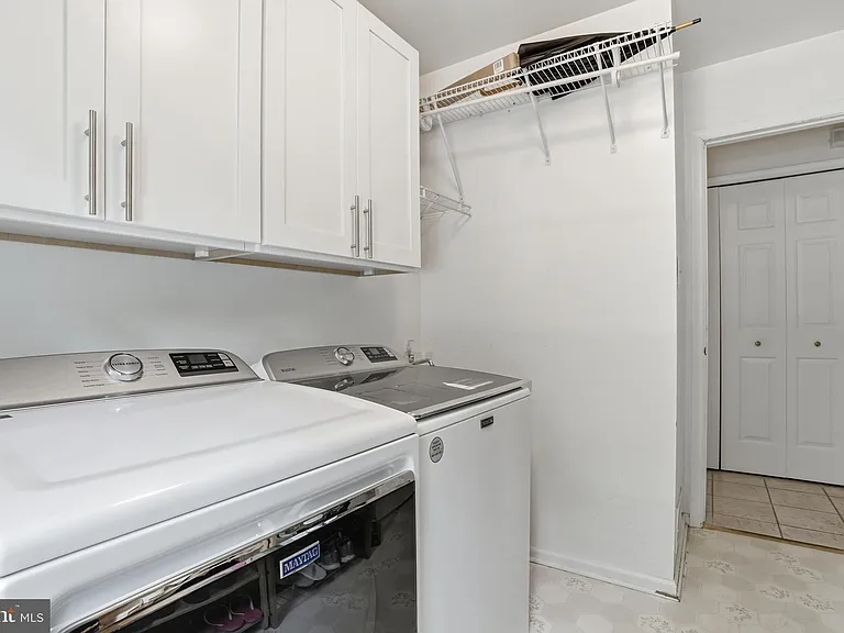 1316 Heller Dr — Photo 32
