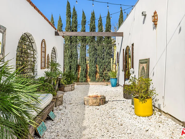 3092 Laurel Canyon Blvd — Photo 25