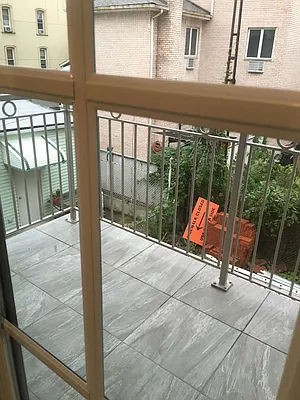 Rented by Metropolis International Realty Inc. | media 7