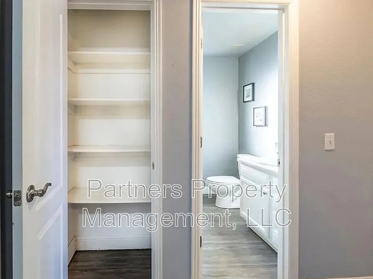561 Red Bud St — Photo 26