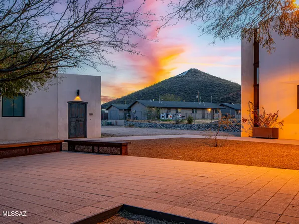 240 S Avenida Del Palo Fiero, Tucson, AZ 85745