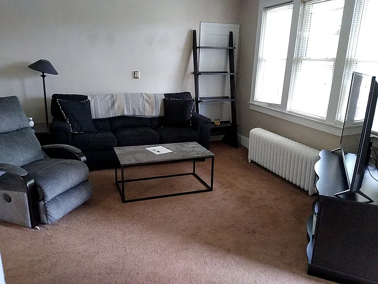 185 W Cambourne St #1 — Photo 5