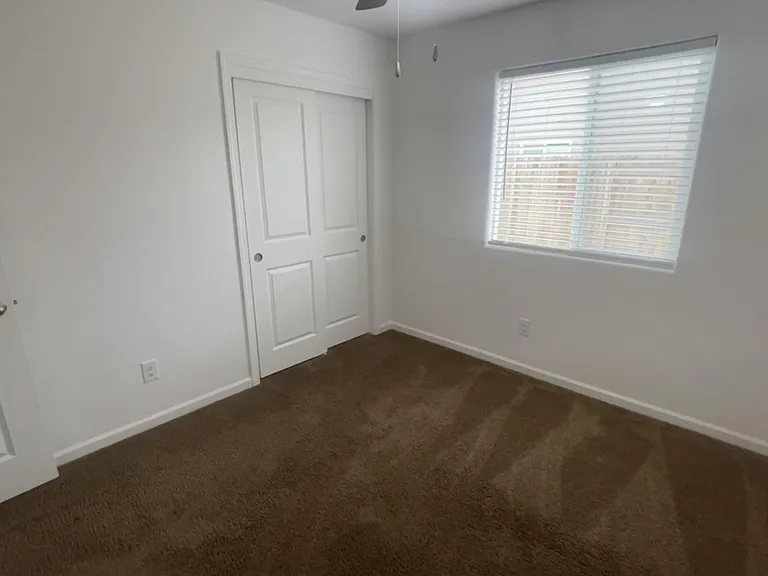 2224 Eldridge Ave — Photo 9