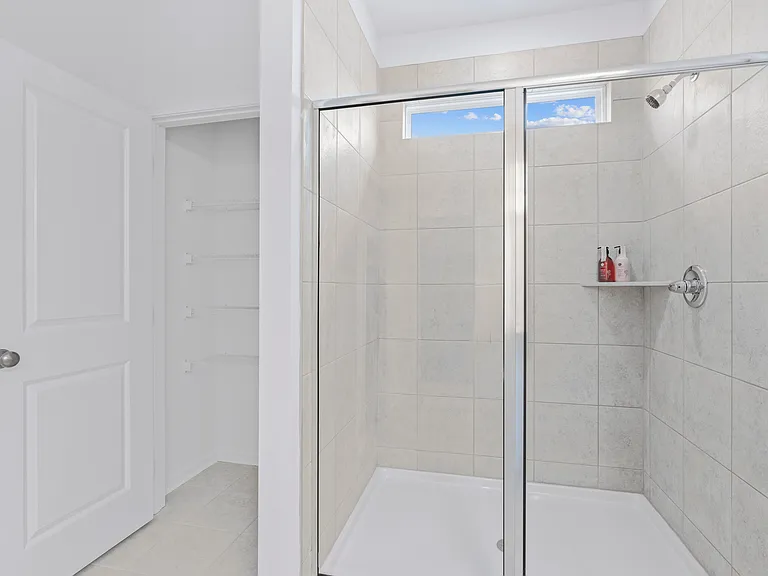 350 Canonbury Dr — Photo 16