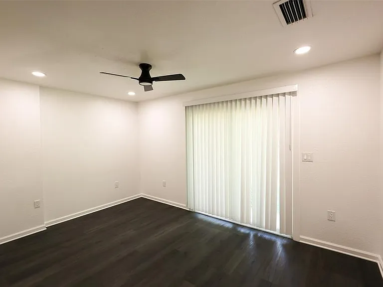 1500 Laurel Cir — Photo 21