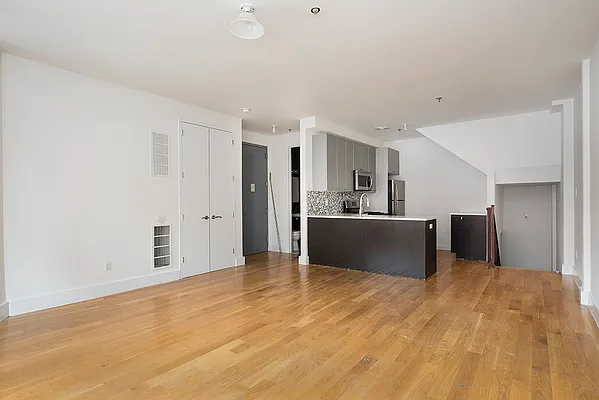 Rented by Bold Marketing | media 64